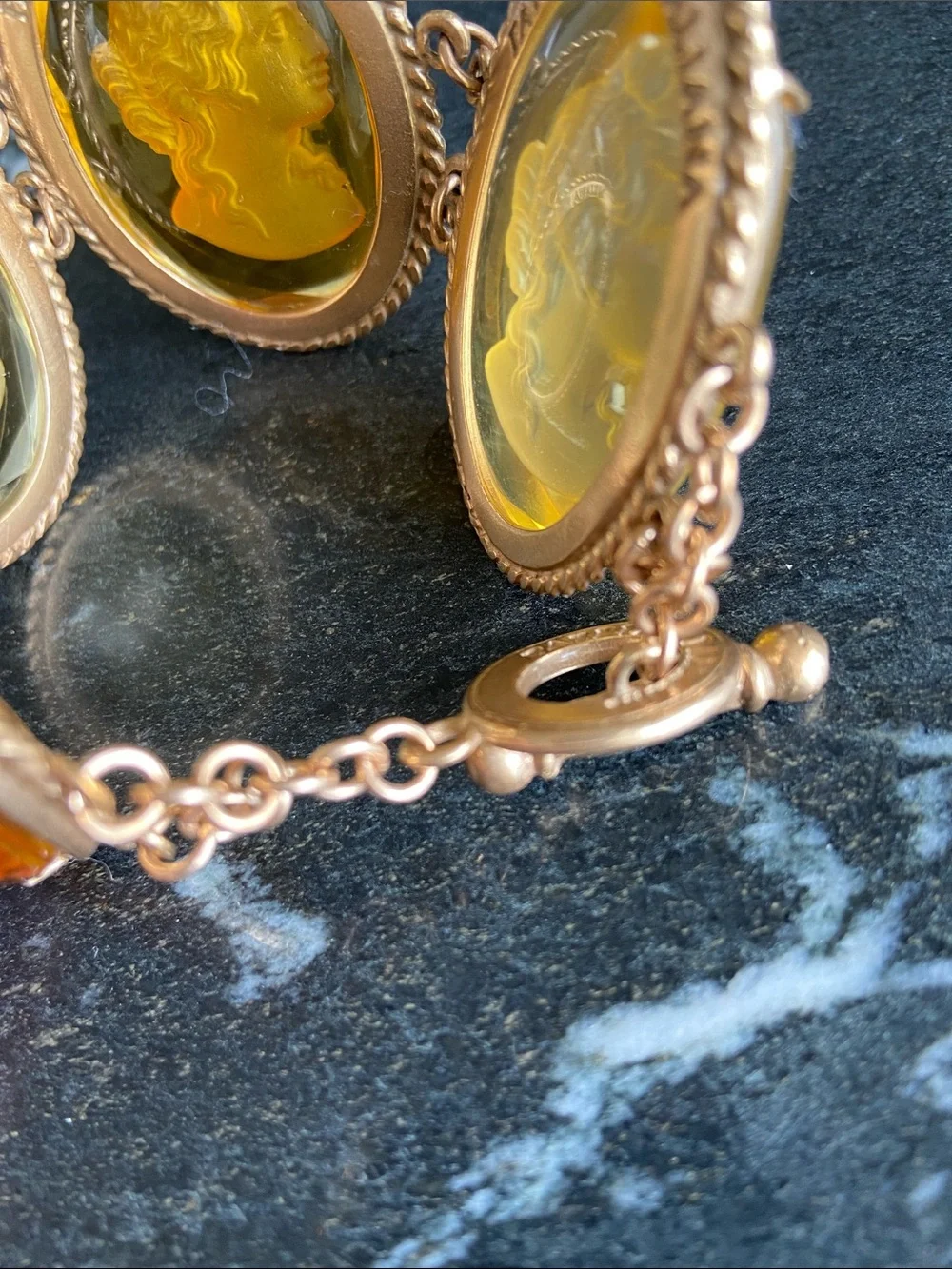 Patrizia Daliana amber Glass Cameo Link Bracelet - Picture 5 of 7